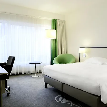 Hotel Park By Radisson Centre Midi