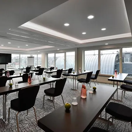 Hotel Park By Radisson Centre Midi 3*