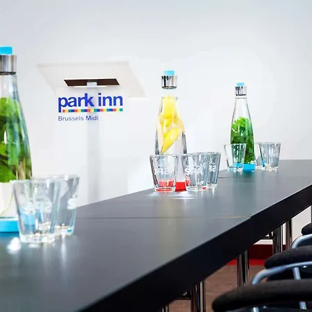 Park By Radisson Centre Midi 3*